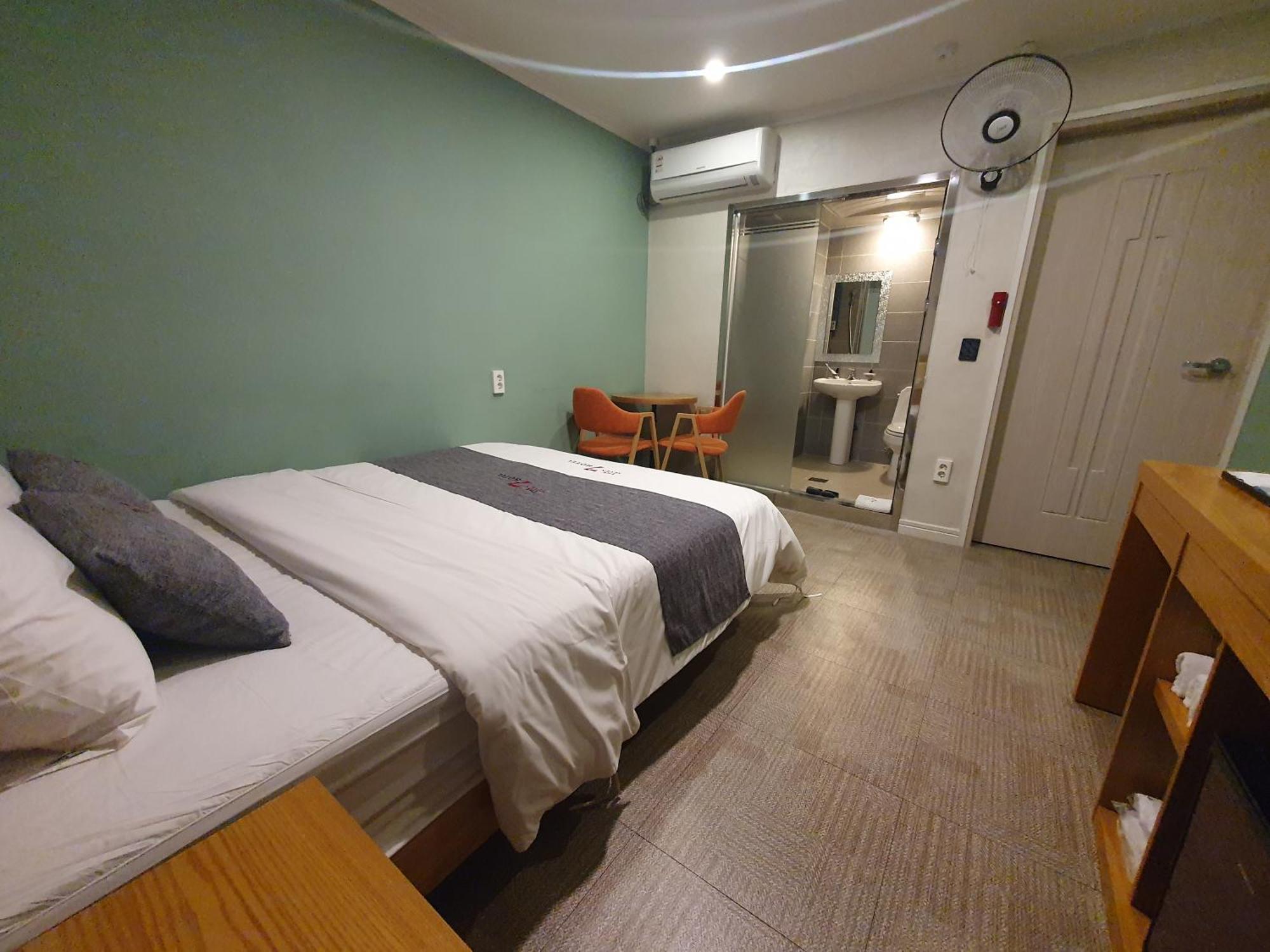 The 7 Hotel Phohang Kültér fotó